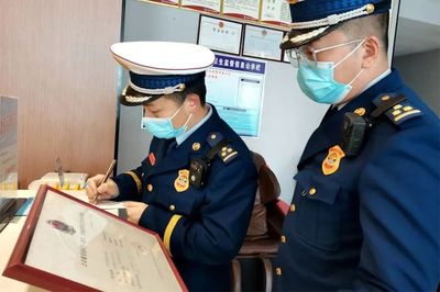 恩施消防“大兵團(tuán)作戰(zhàn)”縱深推進(jìn) 一地區(qū)85家單位接受消防技術(shù)服務(wù)檢查